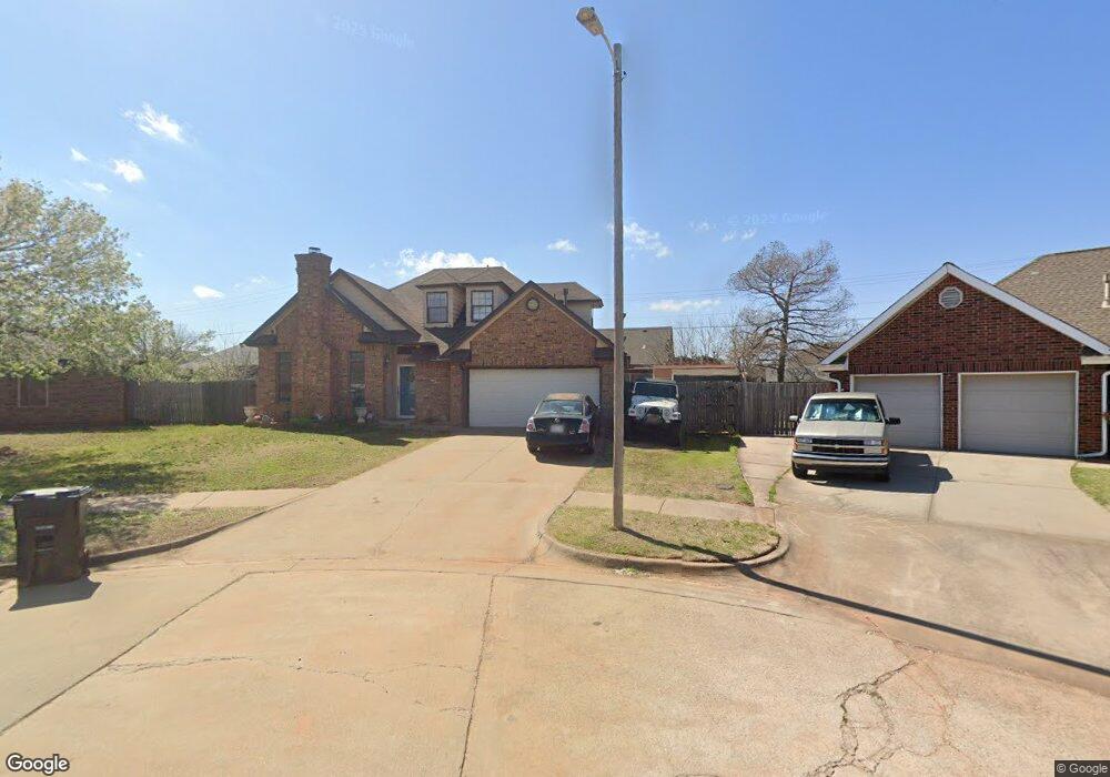 1100 Walnut Ct, Moore, OK 73160 - photo 1
