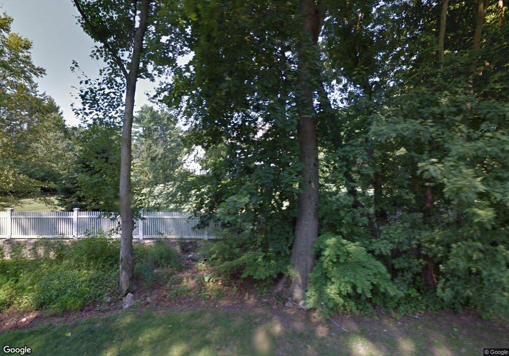 102 Weed St, New Canaan, CT 06840 - photo 1