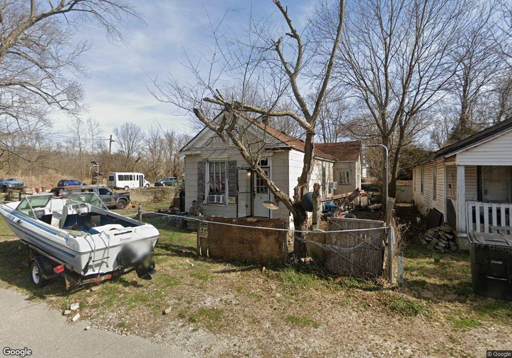 422 W 8th St, New Albany, IN 47150 - photo 1