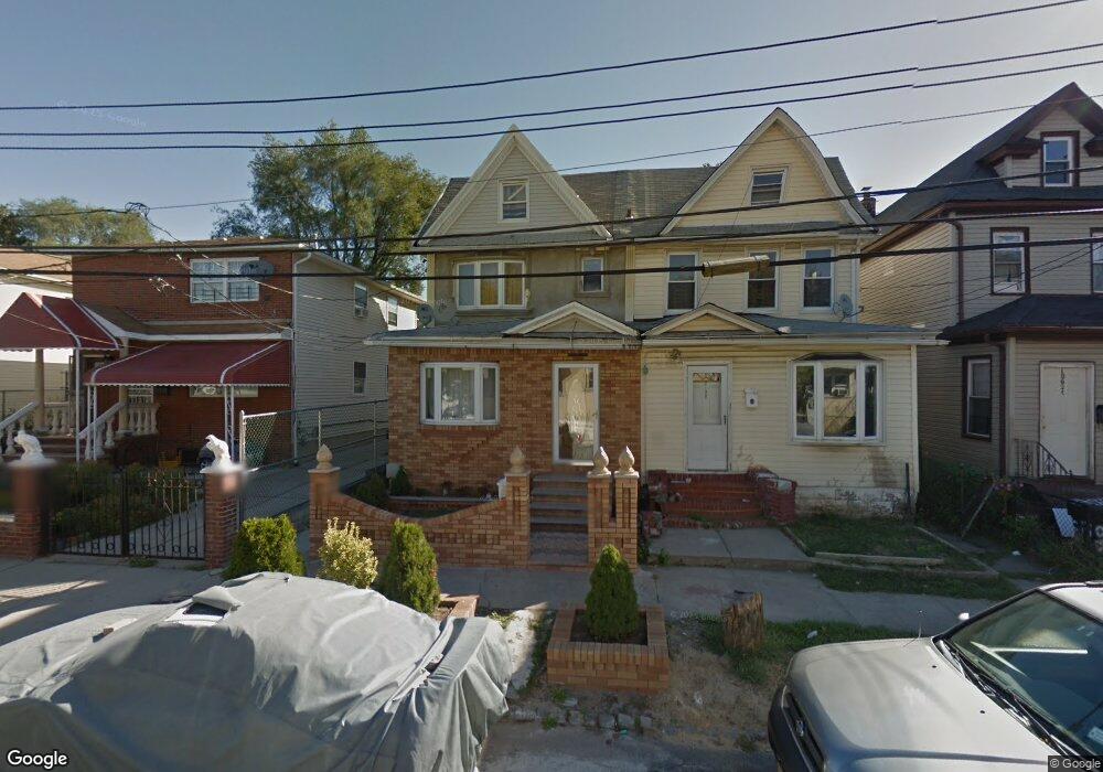 10603 169th St, Jamaica, NY 11433 - photo 1