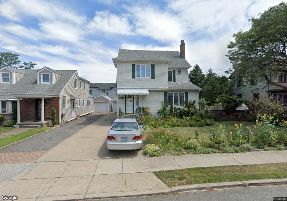 422 Oceanpoint Ave, Cedarhurst, NY 11516 - photo 1