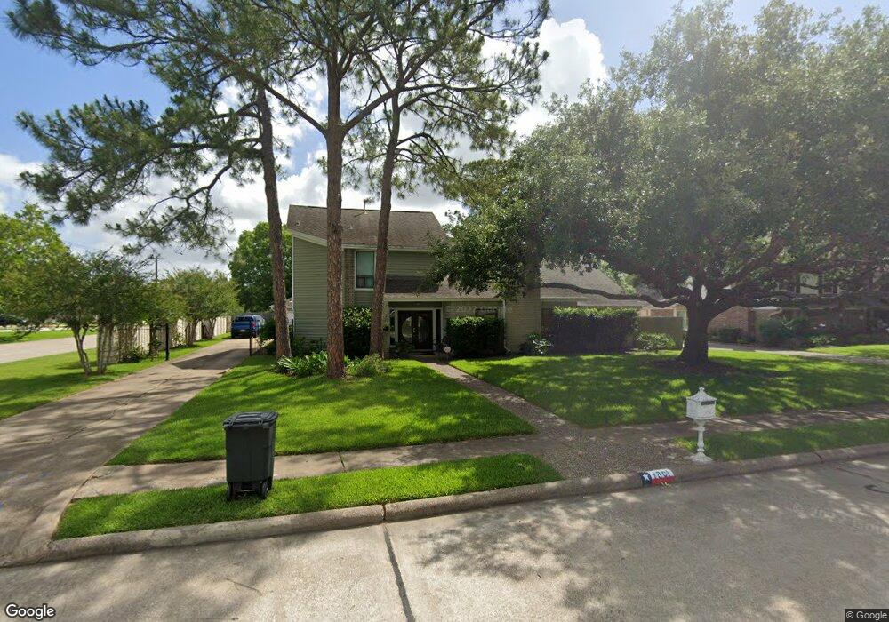 1801 Hunt Dr, Friendswood, TX 77546 - photo 1