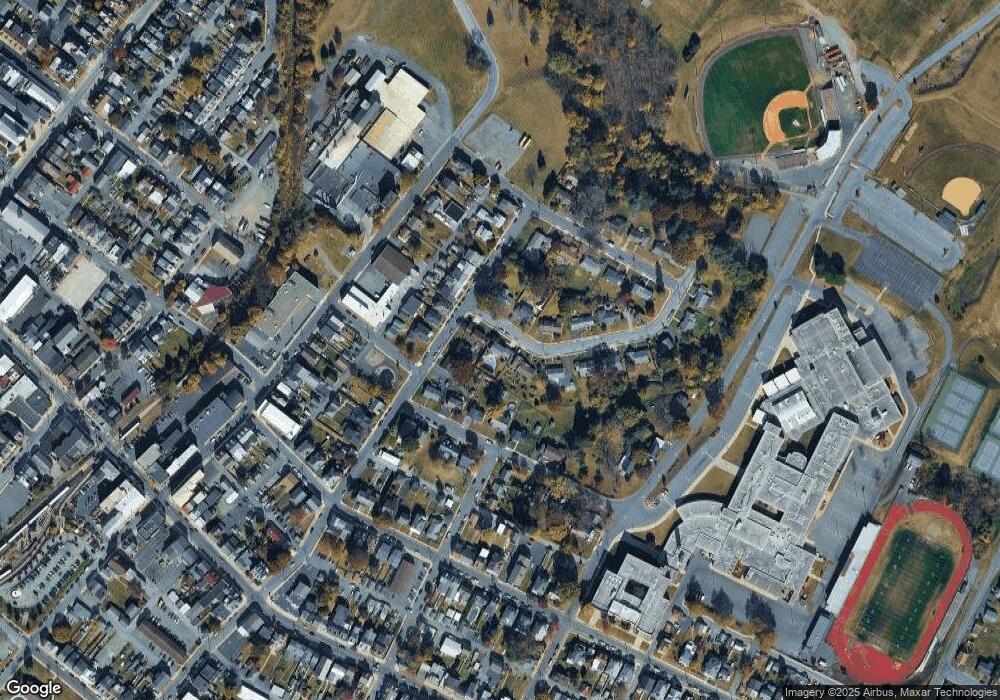 10 Stauffer Dr, Boyertown, PA 19512 - photo 1