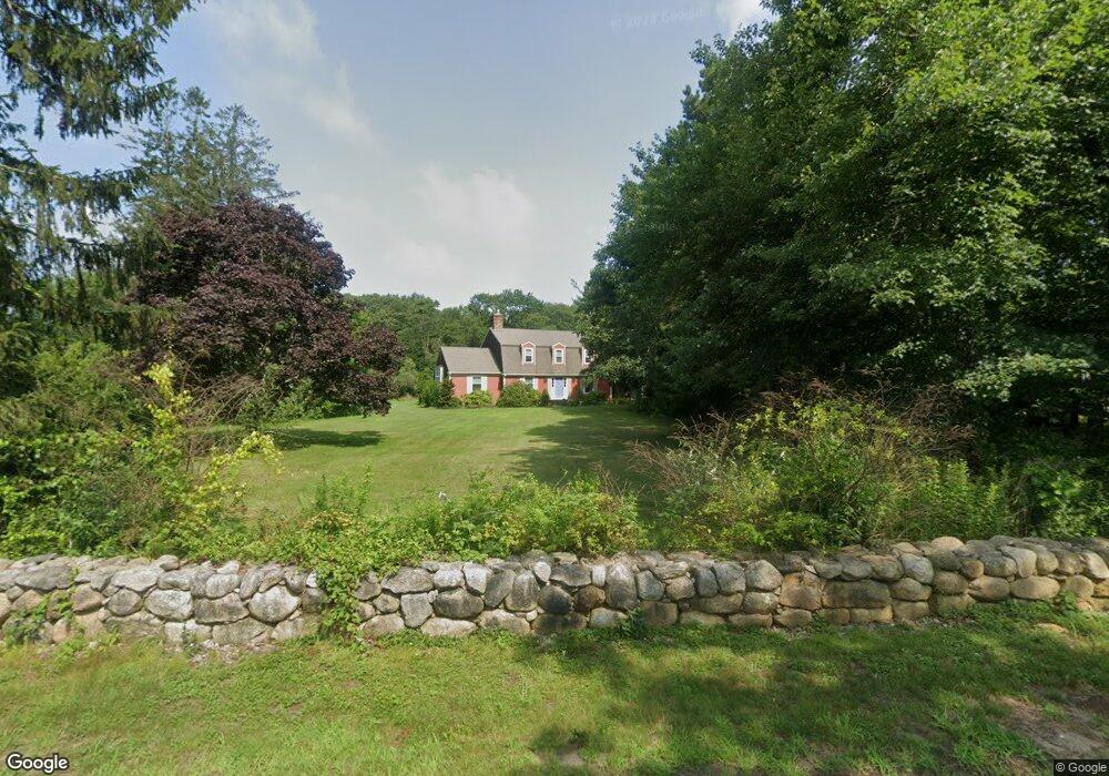 28 Bush St, South Dartmouth, MA 02748 - photo 1