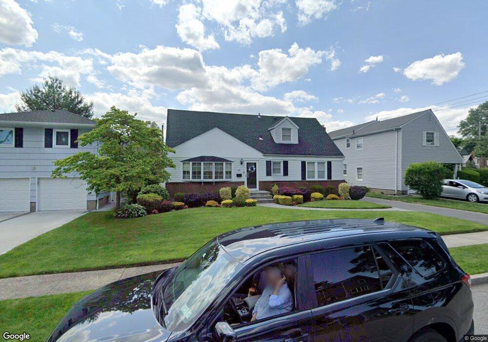 40 Maple St, Garden City, NY 11530 - photo 1