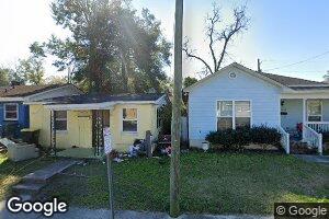 1227 E Waldburg St, Savannah, GA 31404