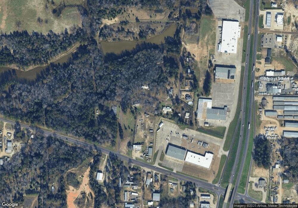 213 Fernwood Dr, Nacogdoches, TX 75964 - photo 1