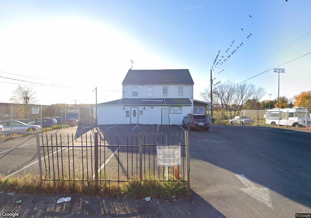 3308 Hollins Ferry Rd, Baltimore, MD 21227 - photo 1