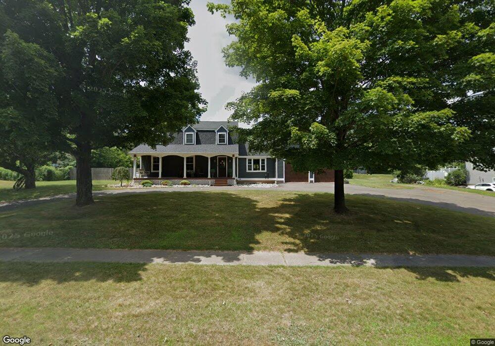 825 Clintonville Rd, Wallingford, CT 06492 - photo 1