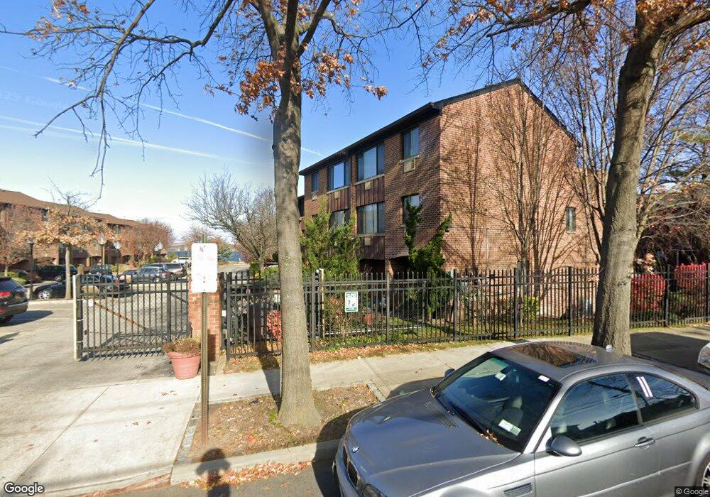 15429 Riverside Dr unit 3B, Whitestone, NY 11357 - photo 1