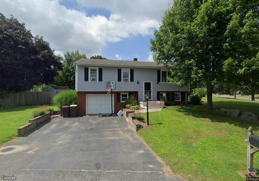 47 Wing Ln, Acushnet, MA 02743 - photo 1