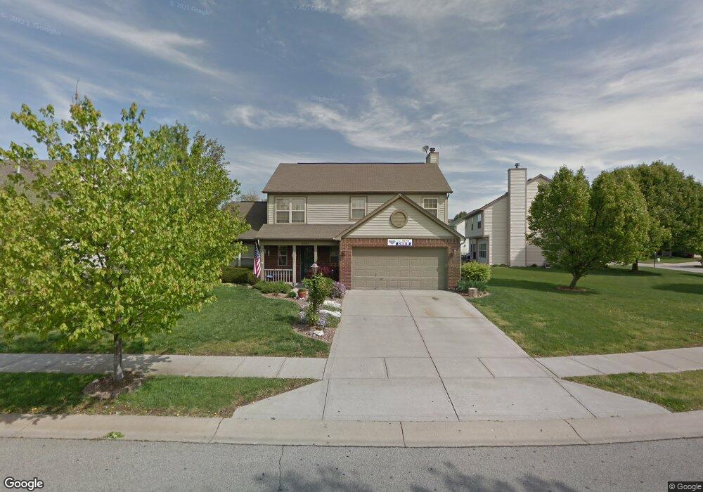 10586 Greenway Dr, Fishers, IN 46037 - photo 1