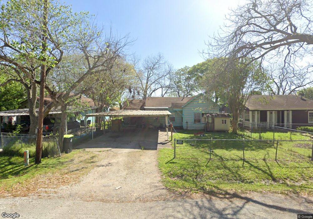 1417 Avenue E, Bay City, TX 77414 - photo 1