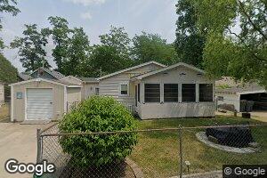 2636 Snyder Dr, Hickory Corners, MI 49060