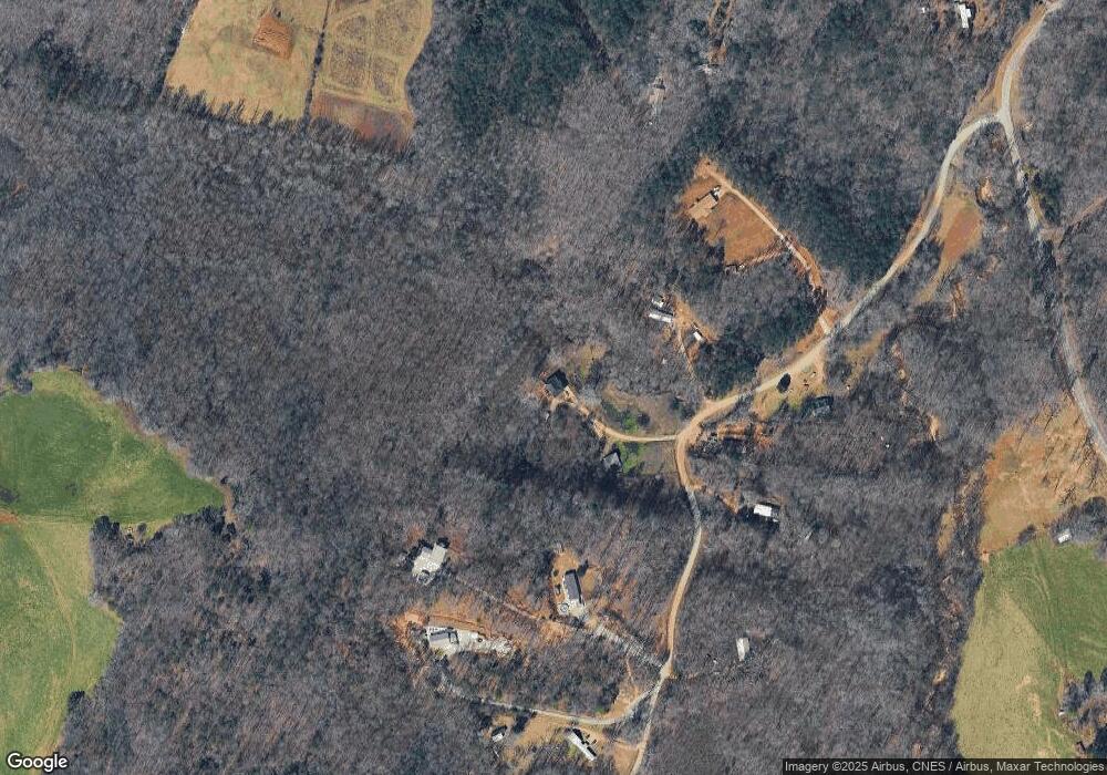 262 Vickery Rd, Toccoa, GA 30577 - photo 1