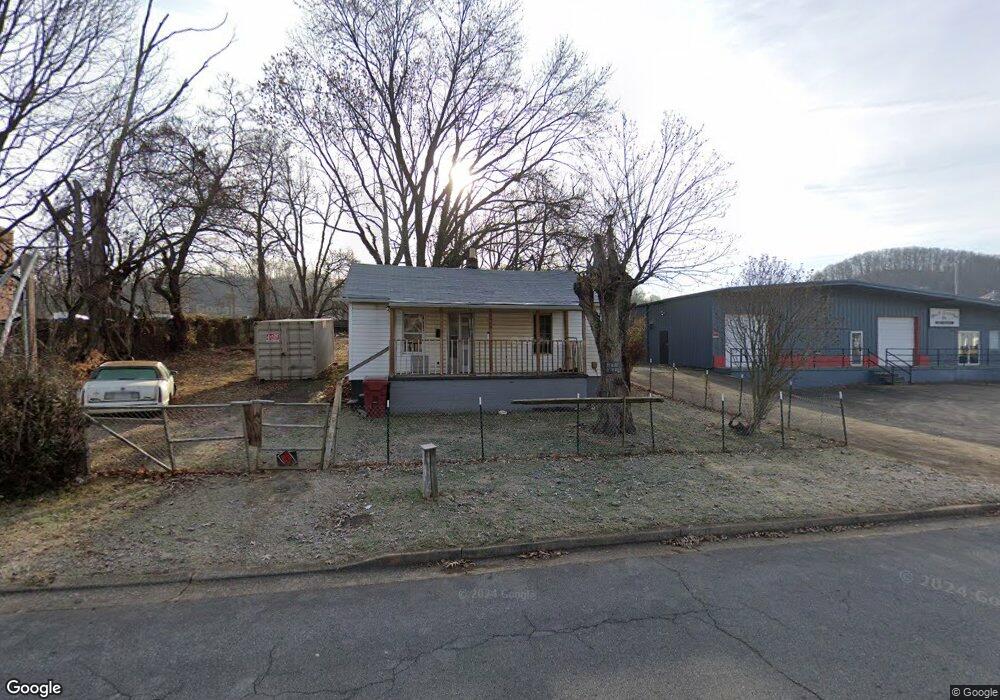 1408 E Millard St, Johnson City, TN 37601 - photo 1