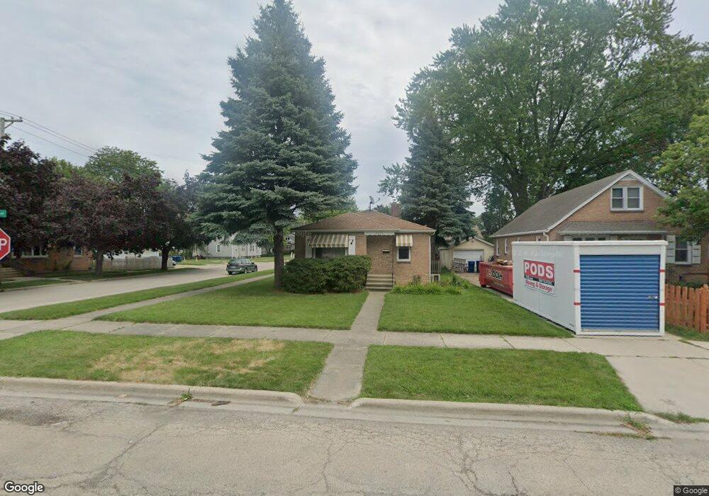 1035 N Poplar St, Waukegan, IL 60085 - photo 1