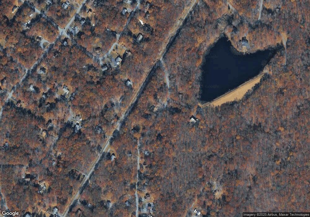 1145 Maple Lake Dr, Bushkill, PA 18324 - photo 1