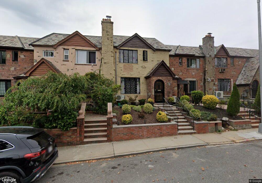 4616 193rd St, Flushing, NY 11358 - photo 1