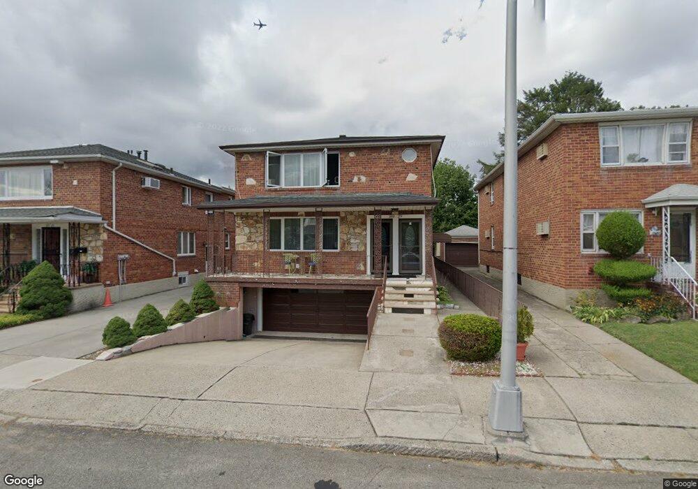 18929 45th Dr unit 2F, Flushing, NY 11358 - photo 1