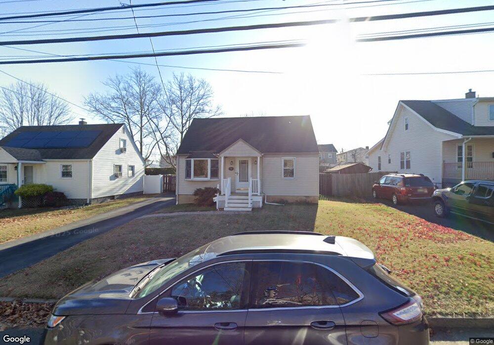 724 Voorhees Ave, Middlesex, NJ 08846 - photo 1