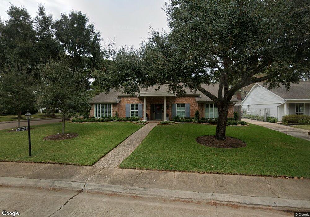 10052 Lynbrook Dr, Houston, TX 77042 - photo 1