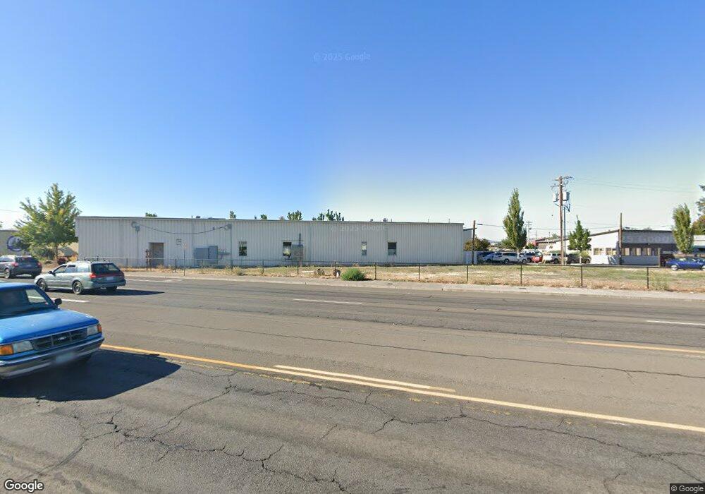 2050 S 6th St, Klamath Falls, OR 97601 - photo 1