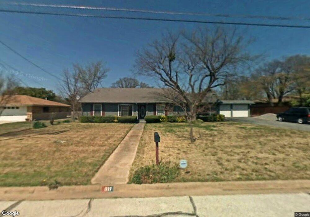 1727 W Hull St, Denison, TX 75020 - photo 1