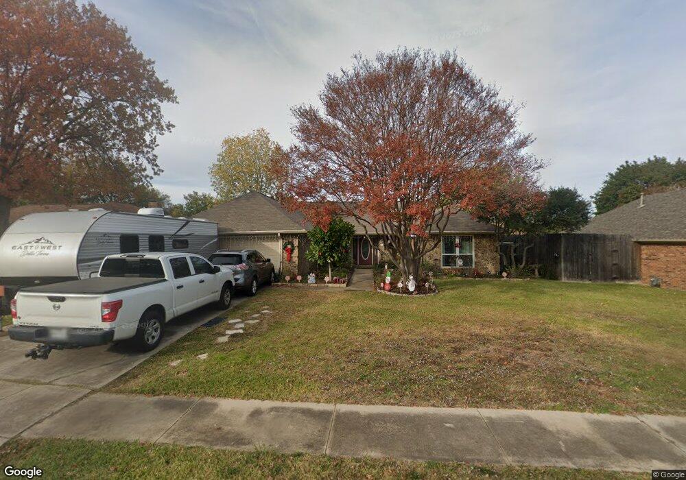 2509 Dartmouth Ct, Bedford, TX 76022 - photo 1