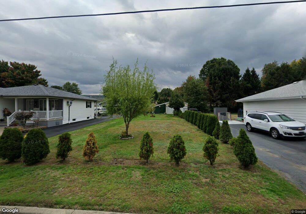 299 Coolidge St, Dupont, PA 18641 - photo 1