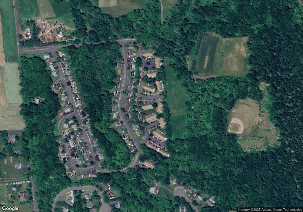 7 Countryside Ln unit 7-4, Middletown, CT 06457 - photo 1