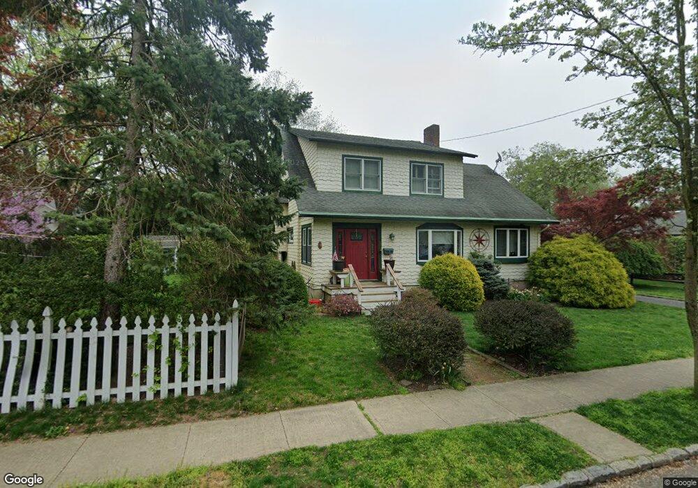 9 Washington Place, Port Washington, NY 11050 - photo 1