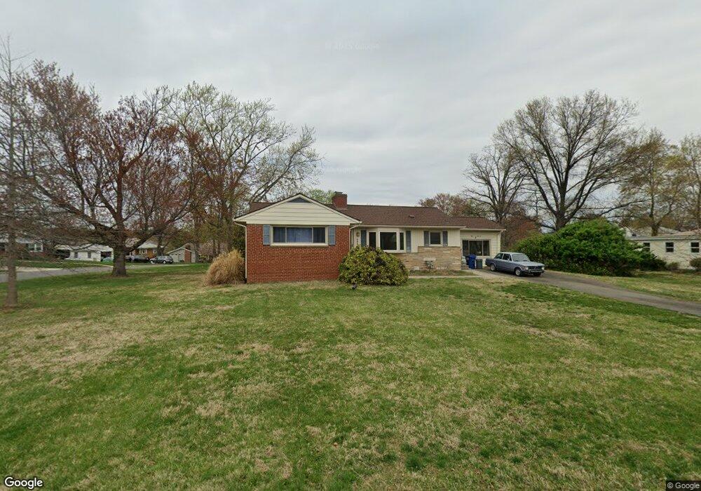 5846 Glen Forest Dr, Falls Church, VA 22041 - photo 1