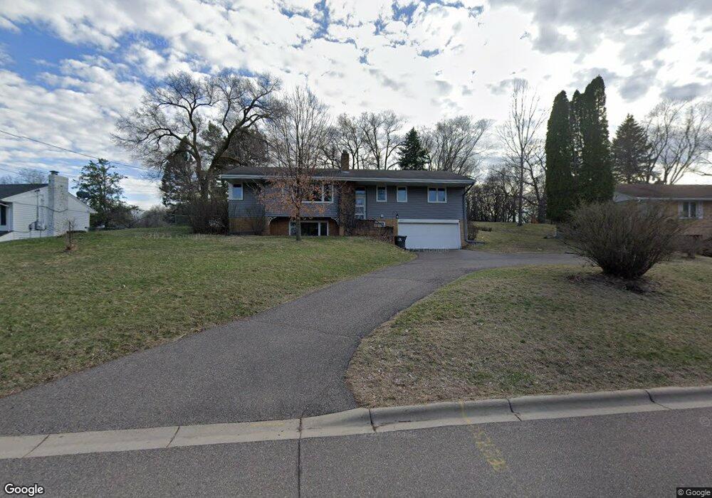 4622 Lynwood Terrace, Minnetonka, MN 55345 - photo 1