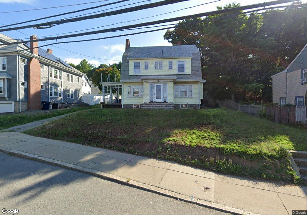 525 Lagrange St, West Roxbury, MA 02132 - photo 1