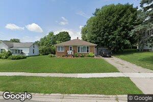 617 4th St NE, Waseca, MN 56093