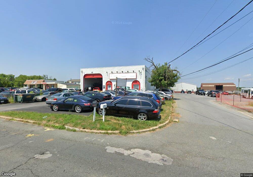 7230 Windsor Mill Rd, Baltimore, MD 21244 - photo 1