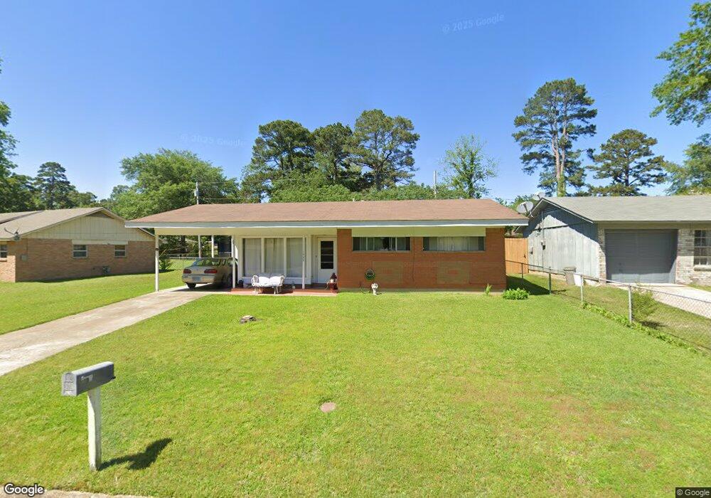 1029 Louise Ln, Wake Village, TX 75501 - photo 1