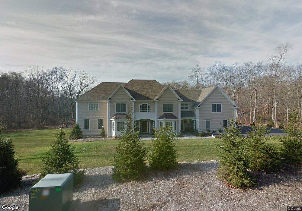 311 Weed St, New Canaan, CT 06840 - photo 1