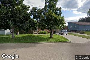 403 3rd St NW, Hazen, ND 58545