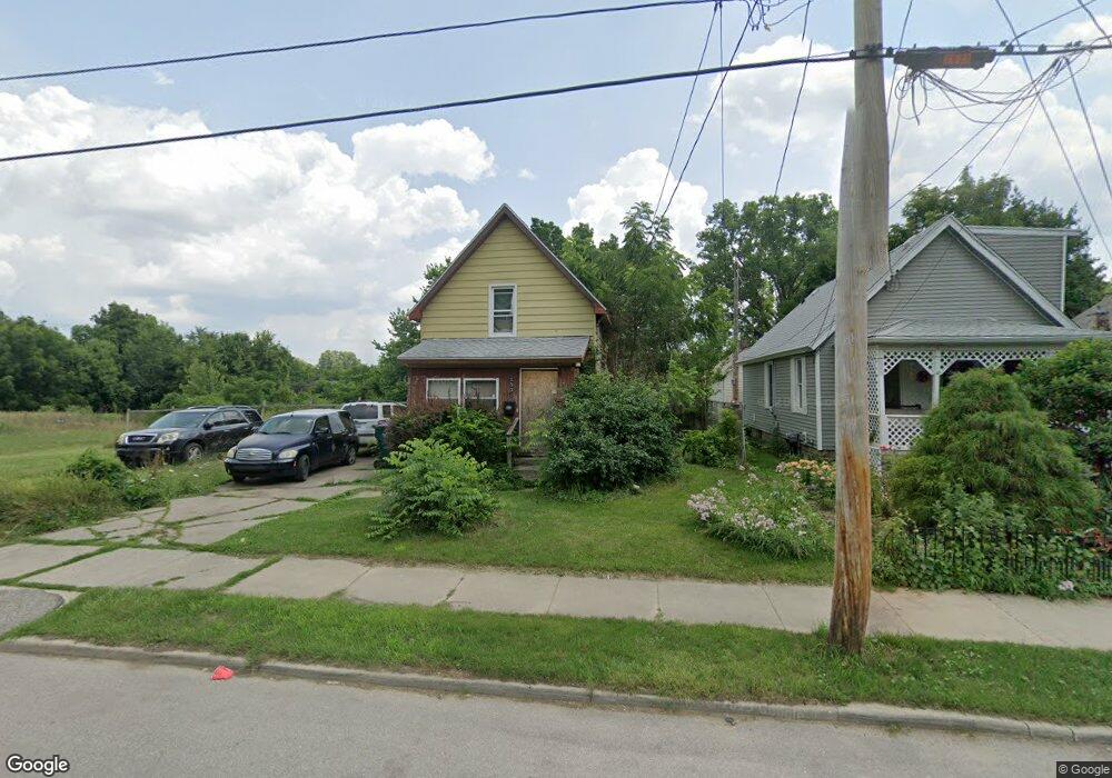 1521 Lyons Ave, Lansing, MI 48910 - photo 1