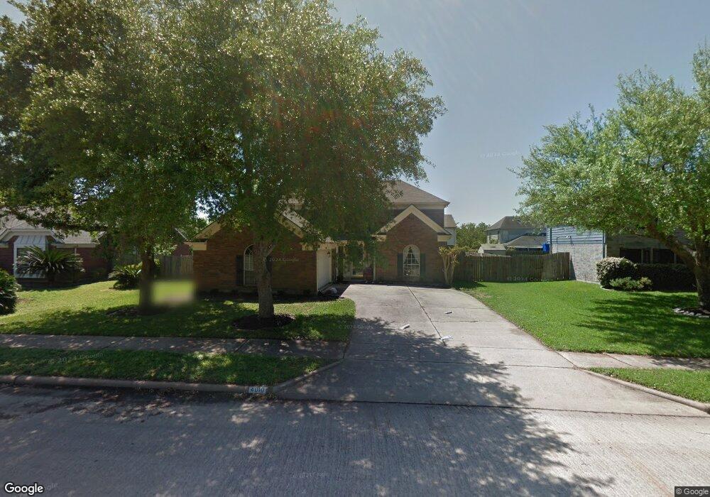 4010 Dogwood Dr, Pearland, TX 77584 - photo 1