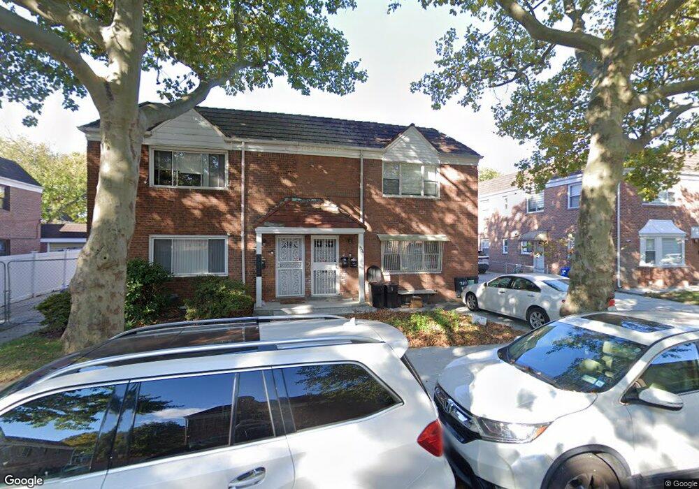 7330 198th St, Fresh Meadows, NY 11366 - photo 1