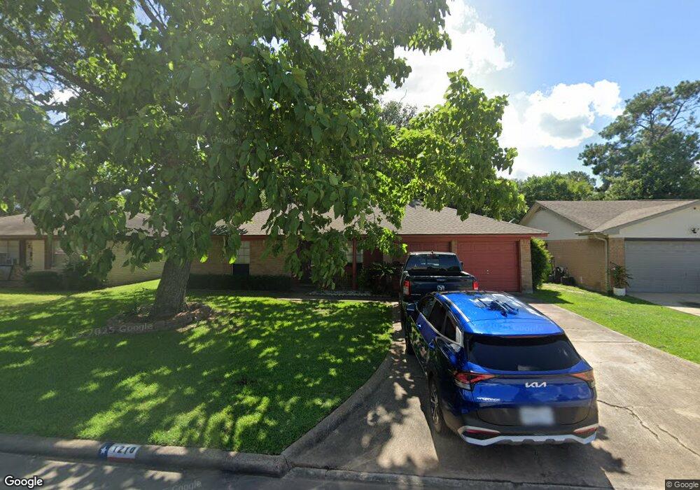 1210 Mahlmann St, Rosenberg, TX 77471 - photo 1