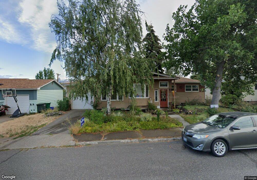 731 E 19th St, the Dalles, OR 97058 - photo 1