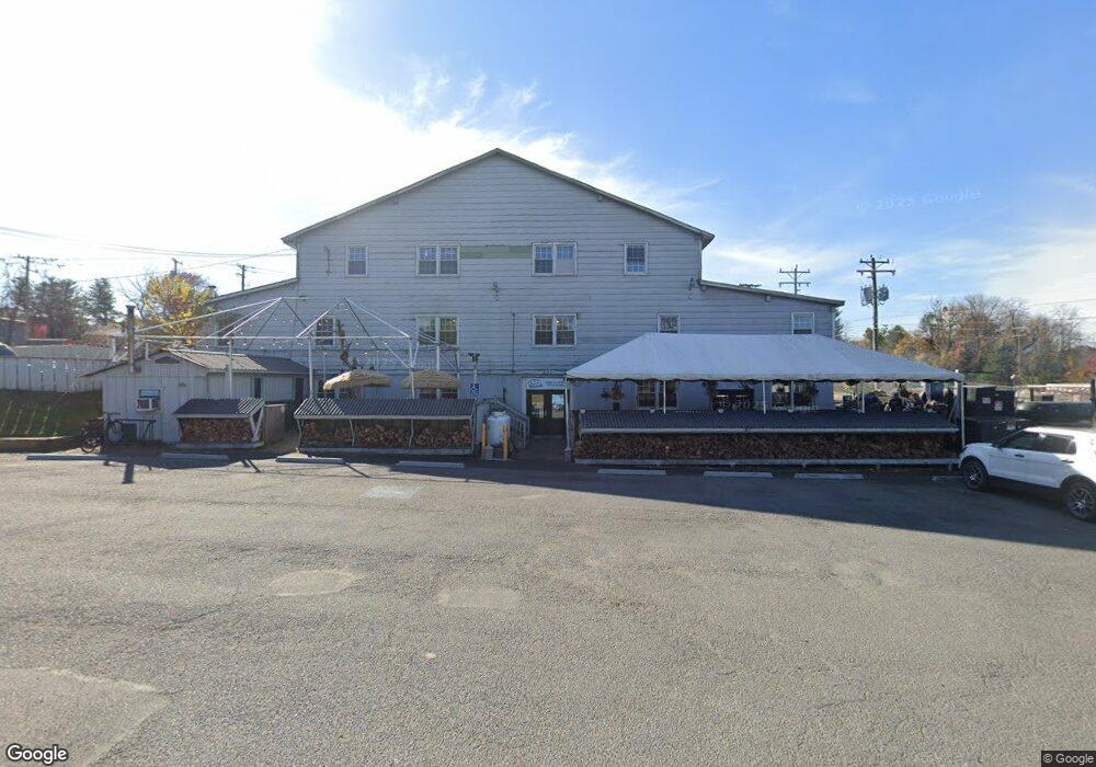 251 N 21st St, Purcellville, VA 20132 - photo 1