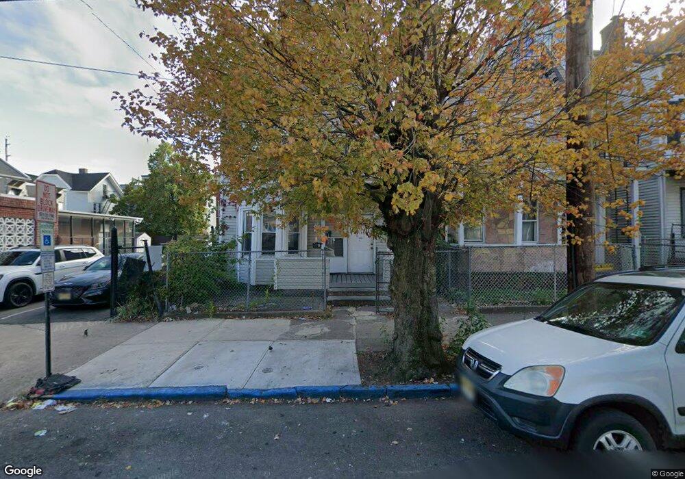 284 Hamilton Ave, Paterson, NJ 07501 - photo 1