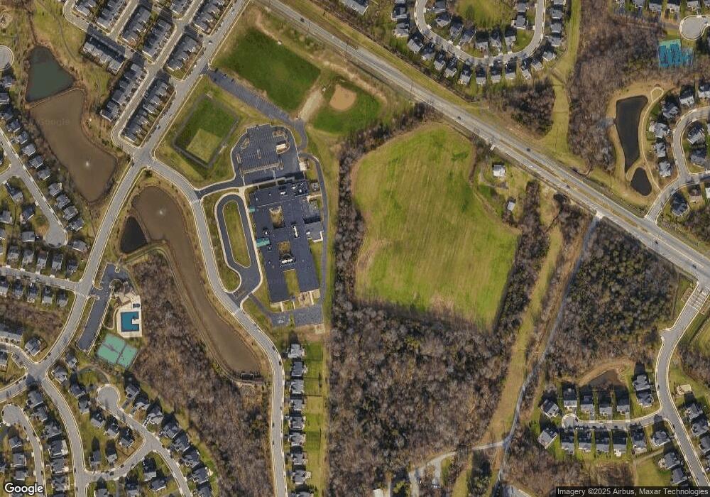 25569 Red Cherry Dr, Aldie, VA 20105 - photo 1