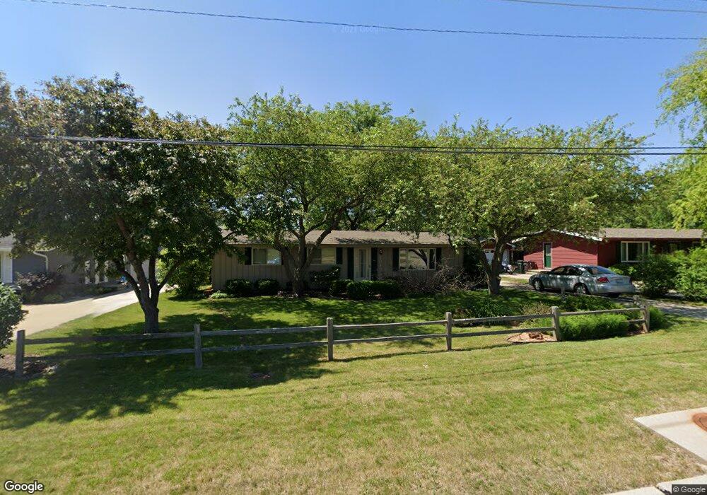 1818 W 12th St, Cedar Falls, IA 50613 - photo 1