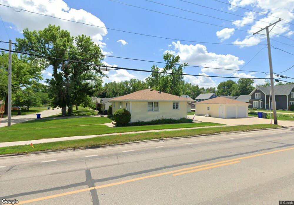256 24th St NW, Cedar Rapids, IA 52405 - photo 1